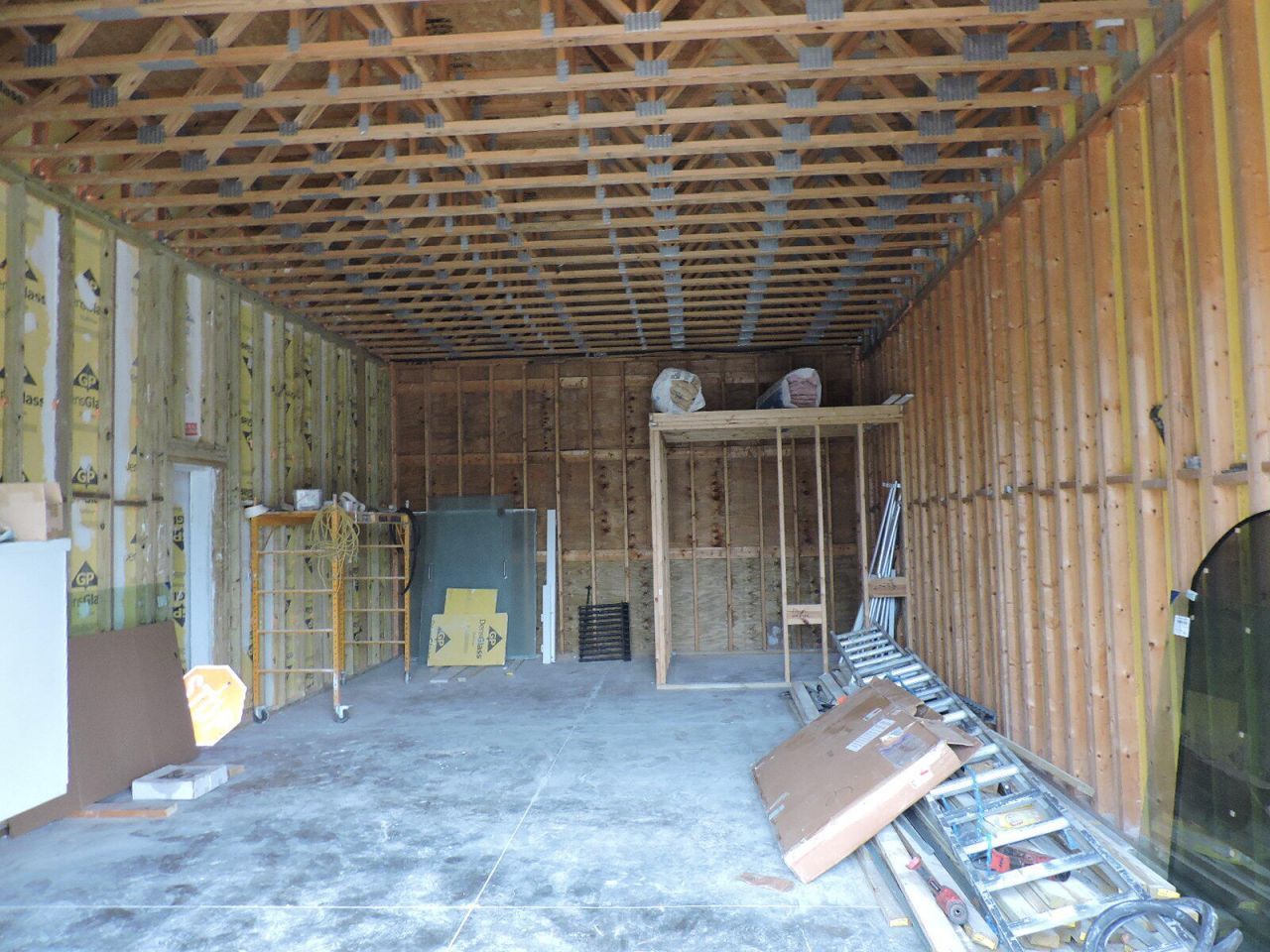 624 Dupont Road  Photo 4
