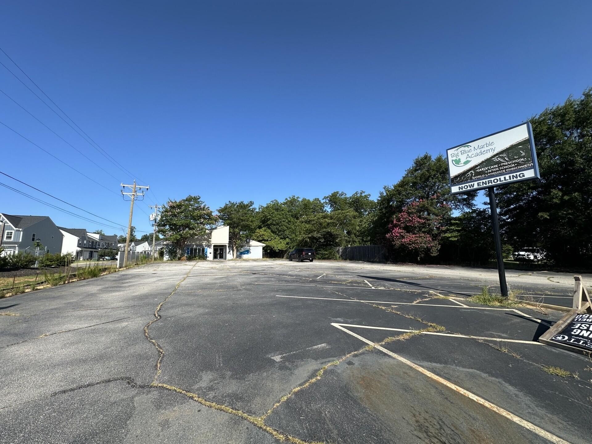 715 N Main Street  Photo 9