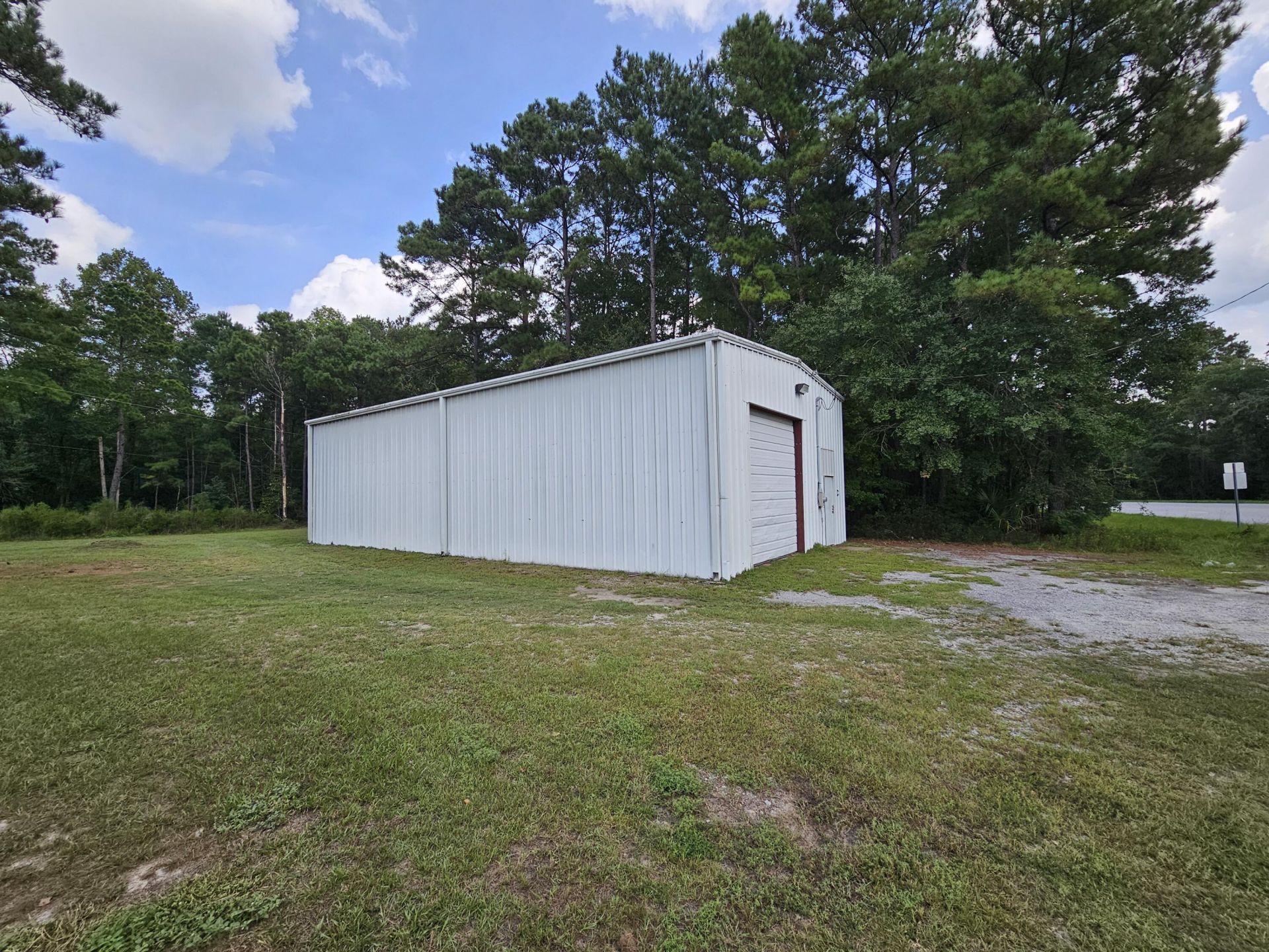 2414 Jefferies Highway  Photo 20