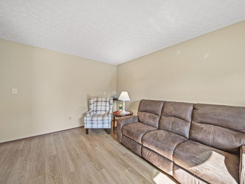 140 Blendon Road, West Jefferson, OH 43162 Photo 8