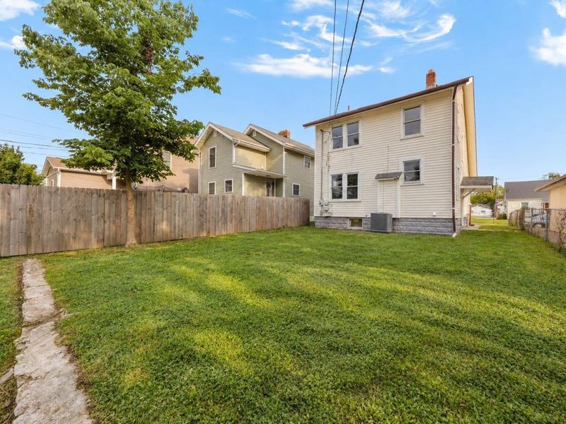 1465 Genessee Avenue, Columbus, OH 43211 Photo 30
