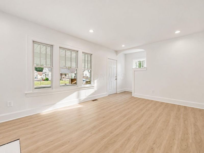 1465 Genessee Avenue, Columbus, OH 43211 Photo 7