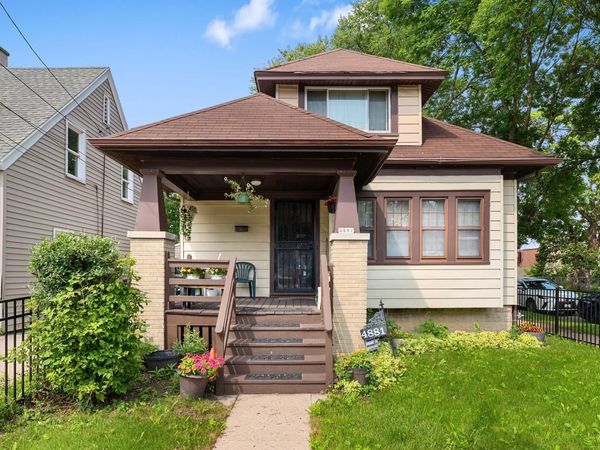 4881 N 27th STREET, Milwaukee, WI 53209