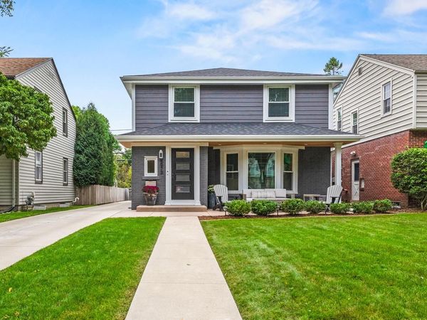 5973 N Bay Ridge AVENUE, Whitefish Bay, WI 53217