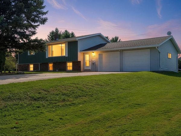E3965 State Road 29, Kewaunee, WI 54216