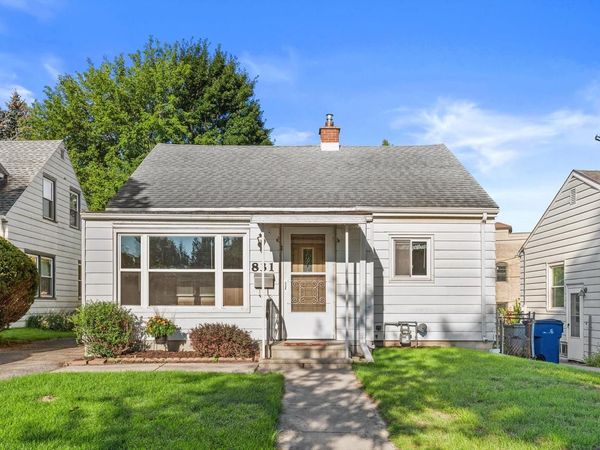 831 N 54th STREET, Milwaukee, WI 53208