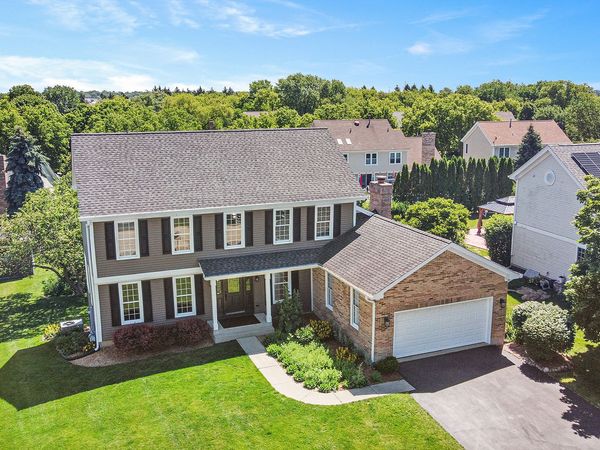 17325 W Westwind Drive , Gurnee, IL 60031