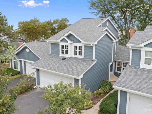 27 SARAHS GROVE Lane , Schaumburg, IL 60193