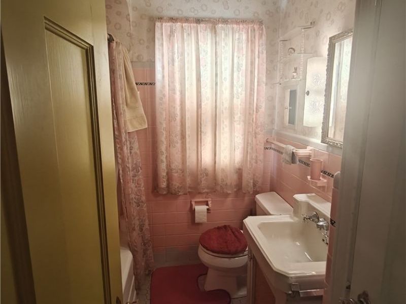 15717 Munn Road, Cleveland, OH 44111 Photo 11