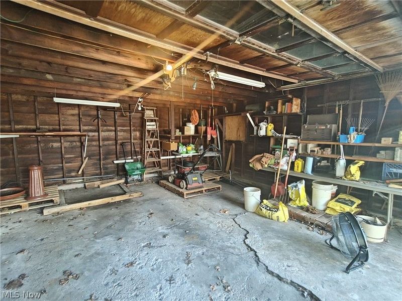 15717 Munn Road, Cleveland, OH 44111 Photo 25