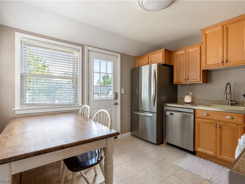 2909 33rd Street NE, Canton, OH 44705 Photo 9