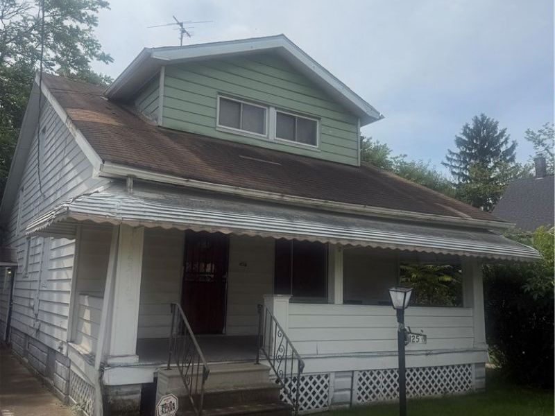3702 E 104th Street, Cleveland, OH 44105 Photo 1