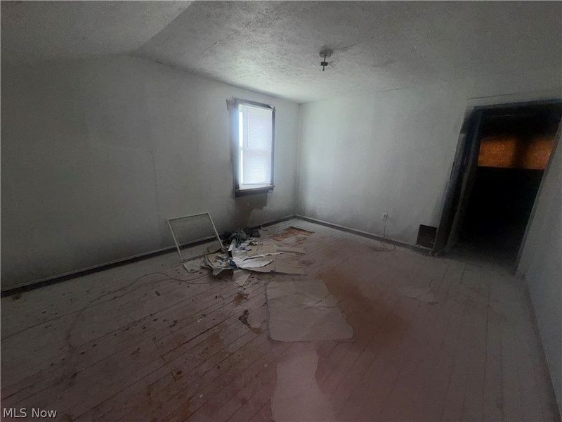12516 Rexford Avenue, Cleveland, OH 44105 Photo 5