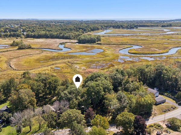 20 Winnocks Neck Road , Scarborough, ME 04074