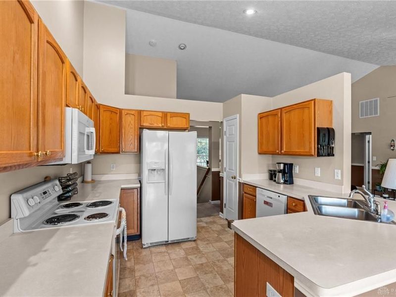 1086 Deercreek Drive, Beavercreek Township, OH 45324 Photo 16