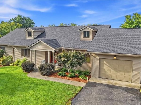 4007 Top Flite Lane, Mason, OH 45040