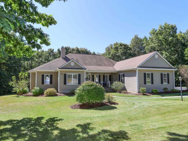 21 Barberry Street, Hooksett, NH 03106