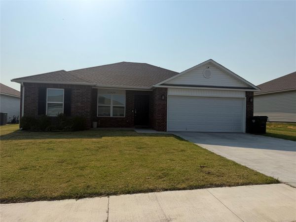 11434 S 234th Avenue , Broken Arrow, OK 74014