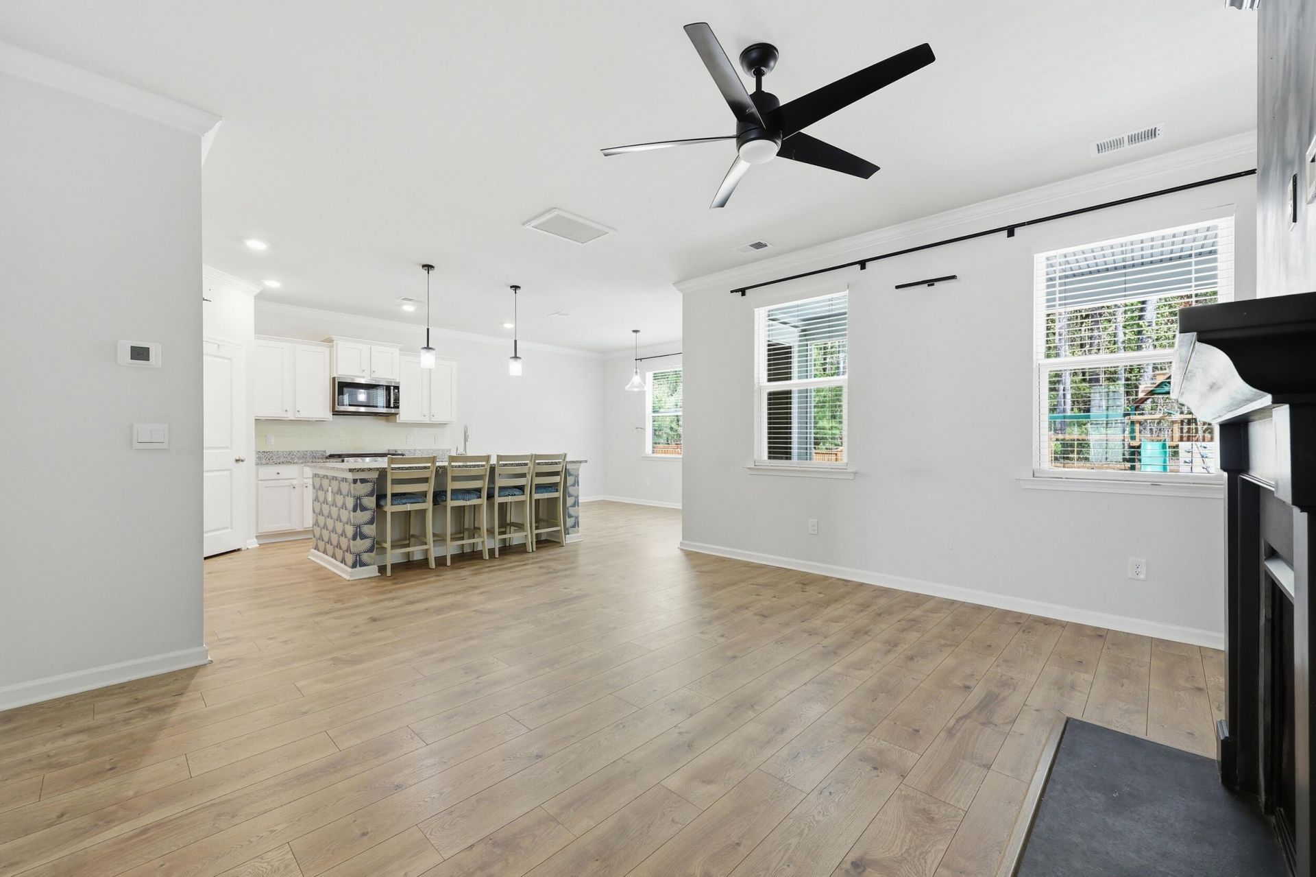 190 Cherry Grove Drive Photo 17