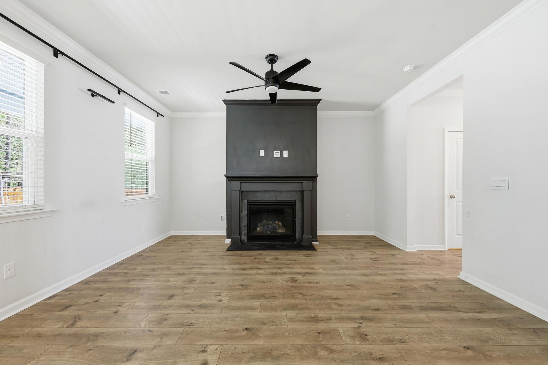 190 Cherry Grove Drive Photo 18