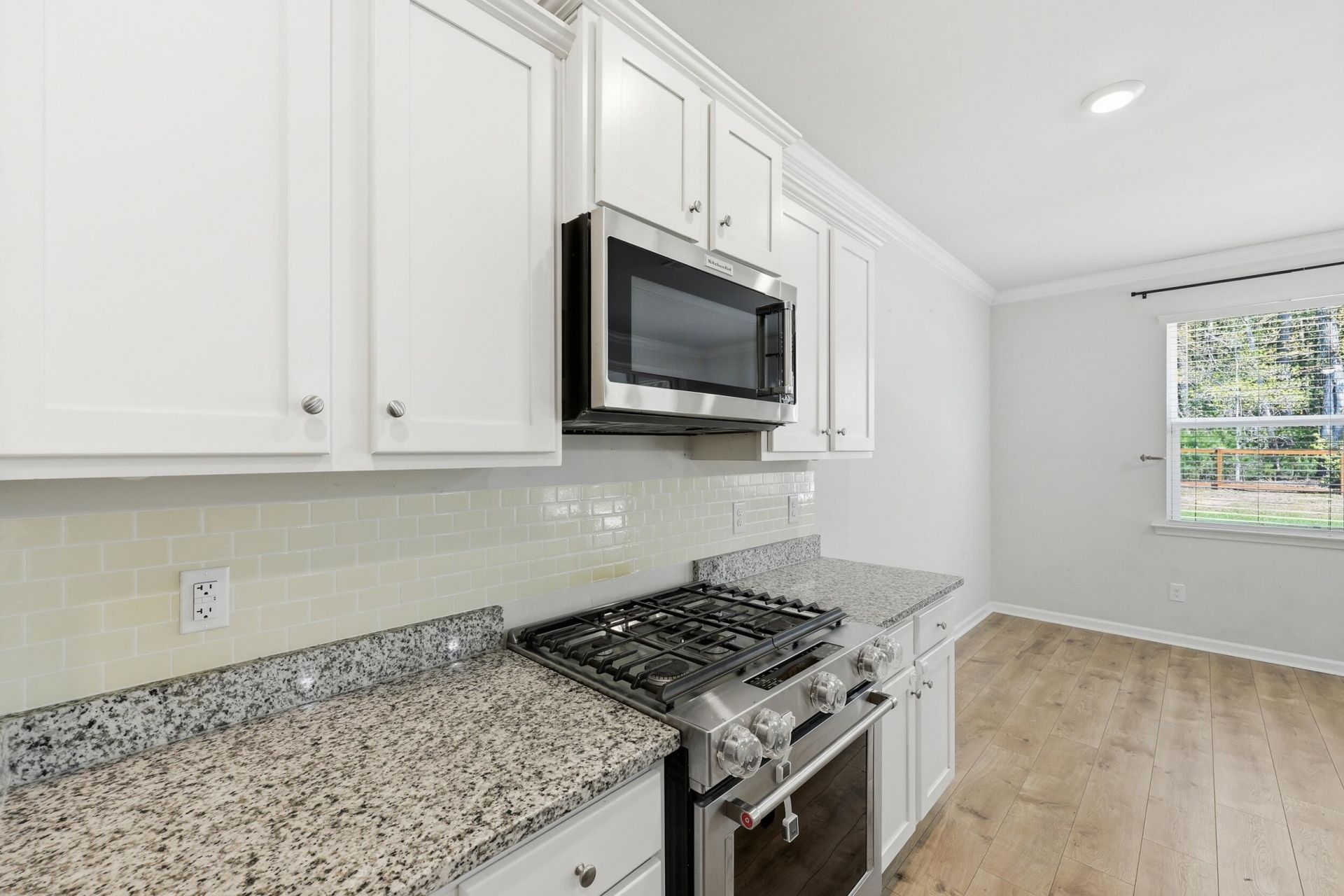 190 Cherry Grove Drive Photo 5