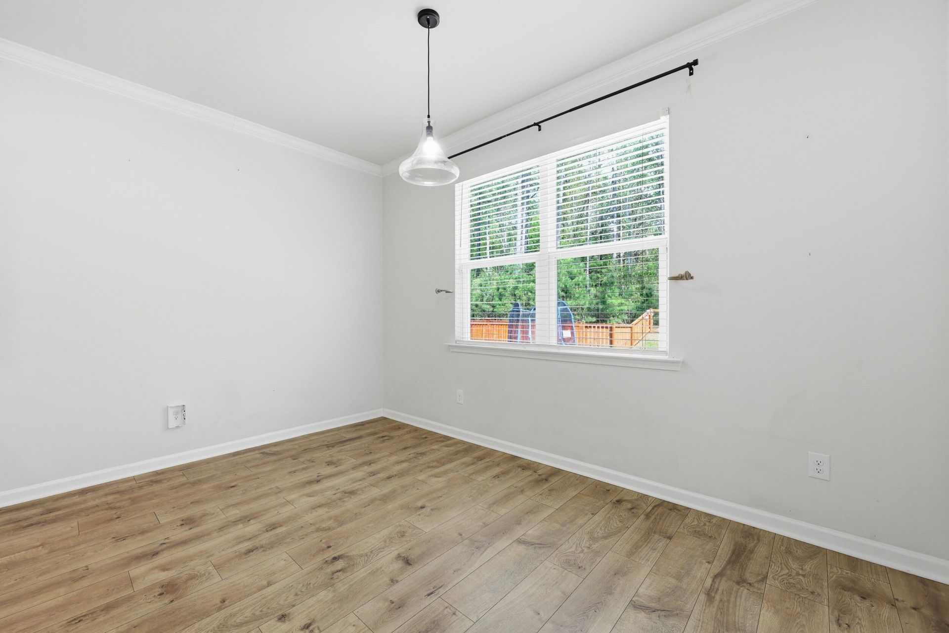 190 Cherry Grove Drive Photo 8