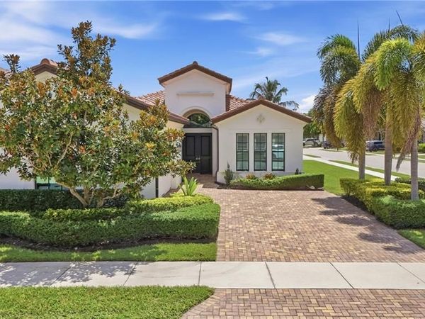 9201 Woodhurst DR, NAPLES, FL 34120