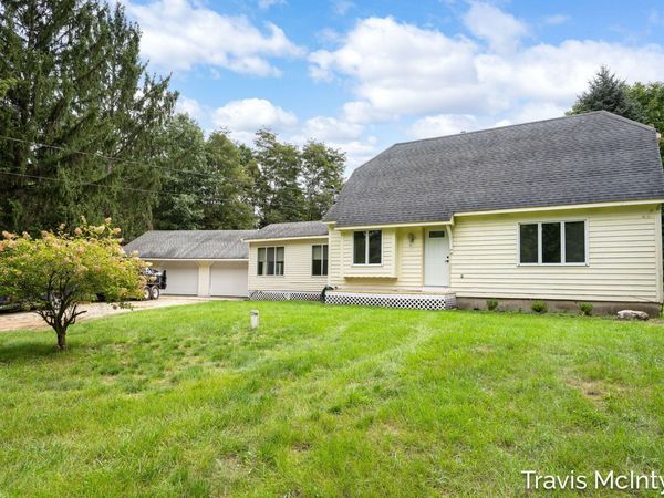 1040 Fonger Street NE, Sparta, MI 49345