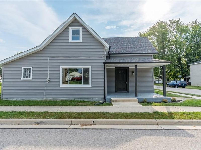 142 W James Street, Bradford, OH 45308 Photo 2