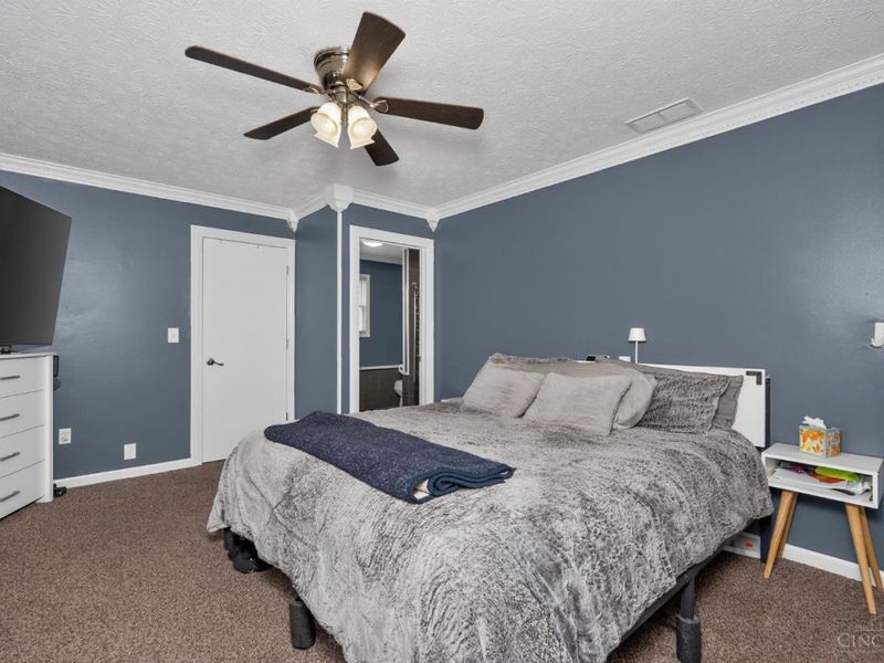 102 Boulder Drive, Sterling Township, OH 45154 Photo 12