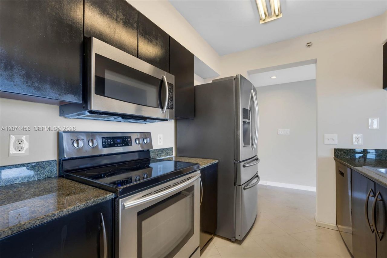 1200 Brickell Bay Dr, Unit 3001, Miami, FL 33131 Photo