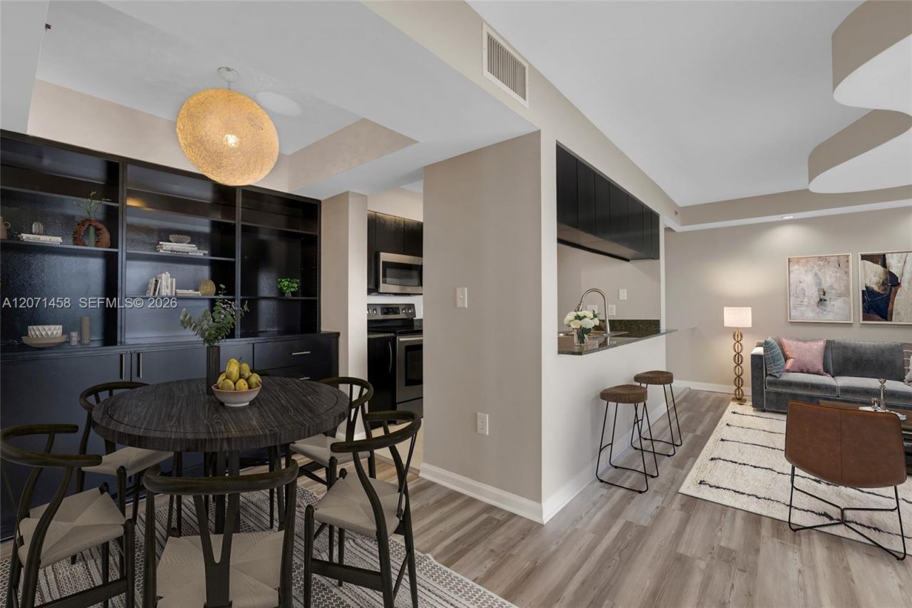 1200 Brickell Bay Dr, Unit 3001, Miami, FL 33131 Photo