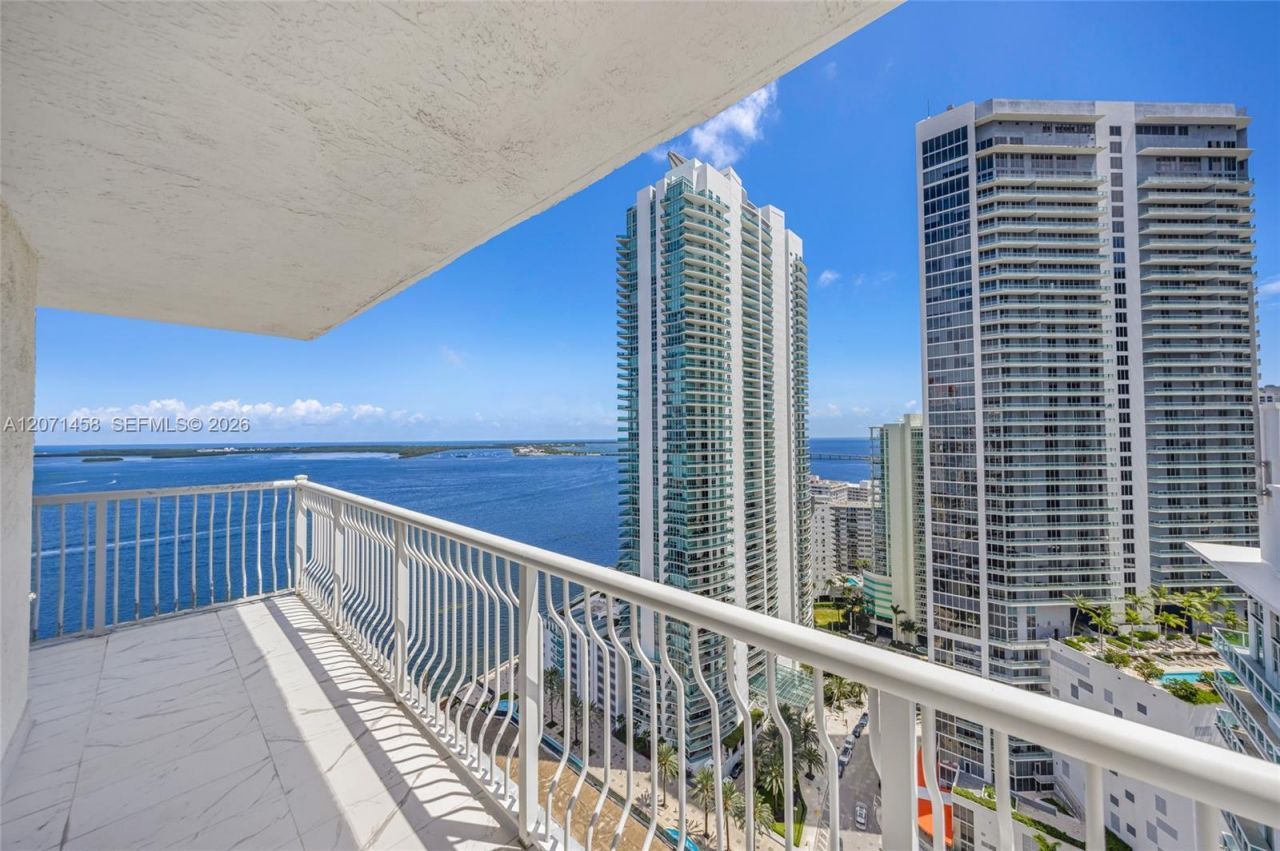 1200 Brickell Bay Dr, Unit 3001, Miami, FL 33131 Photo