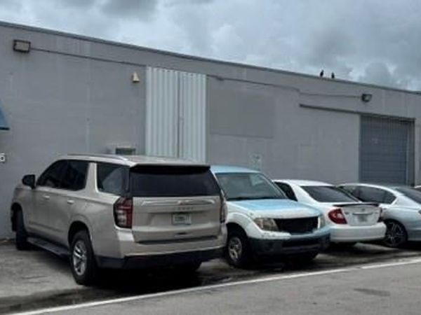1024 E 24th St , Hialeah, FL 33013