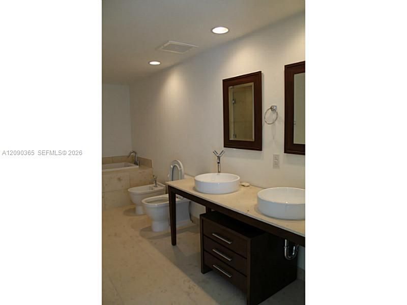 465 Brickell Ave , Unit 3002, Miami, FL 33131 Photo
