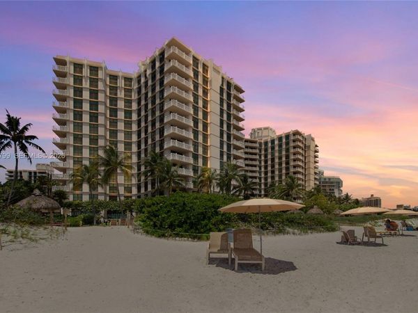 1111 Crandon Blvd , Unit B606, Key Biscayne, FL 33149