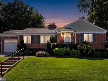5106 33RD STREET N , ARLINGTON, VA 22207