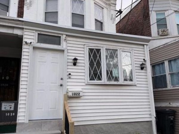 1022 LAWRENCE AVENUE , DARBY, PA 19023