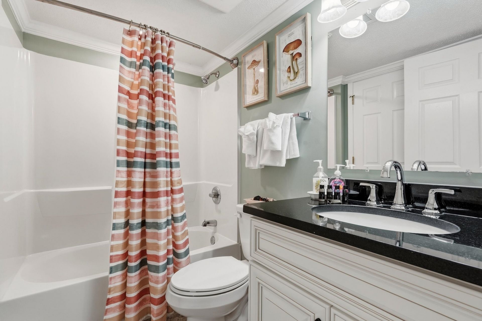 102 N Ocean Blvd.  Photo 24