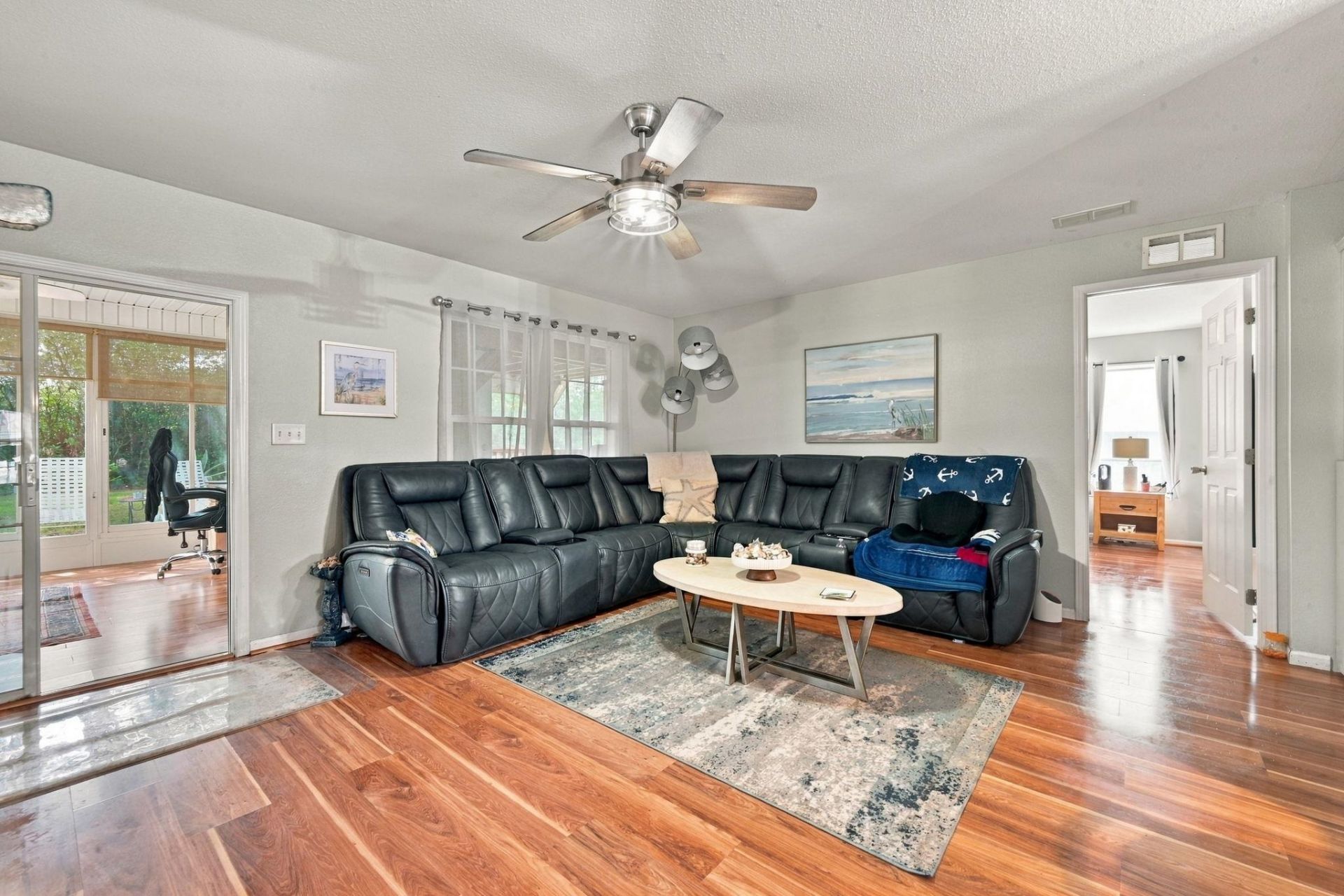 104 Lakeside Crossing Dr.  Photo 14