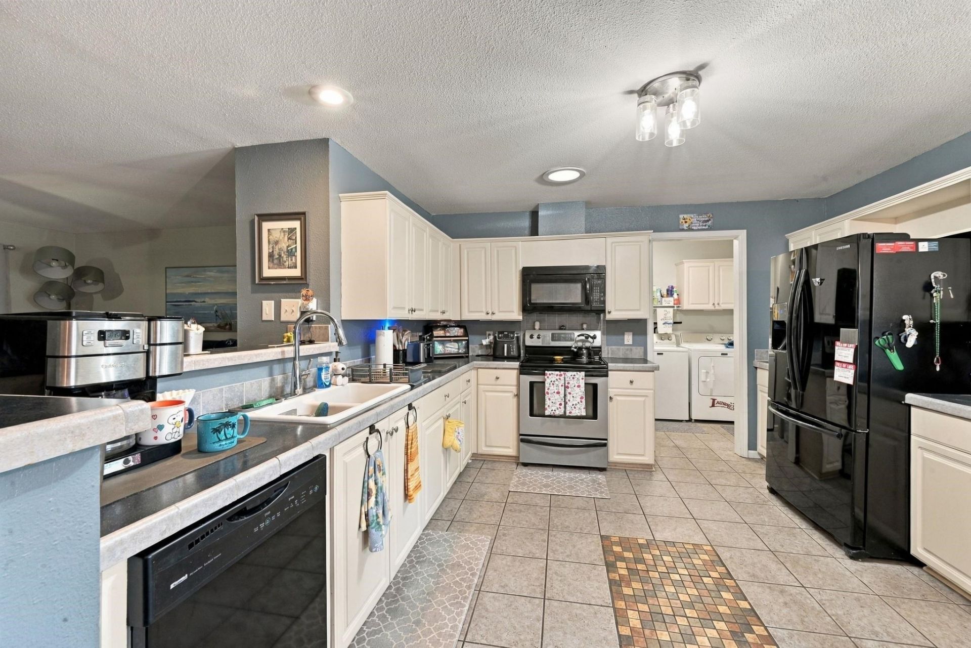 104 Lakeside Crossing Dr.  Photo 5