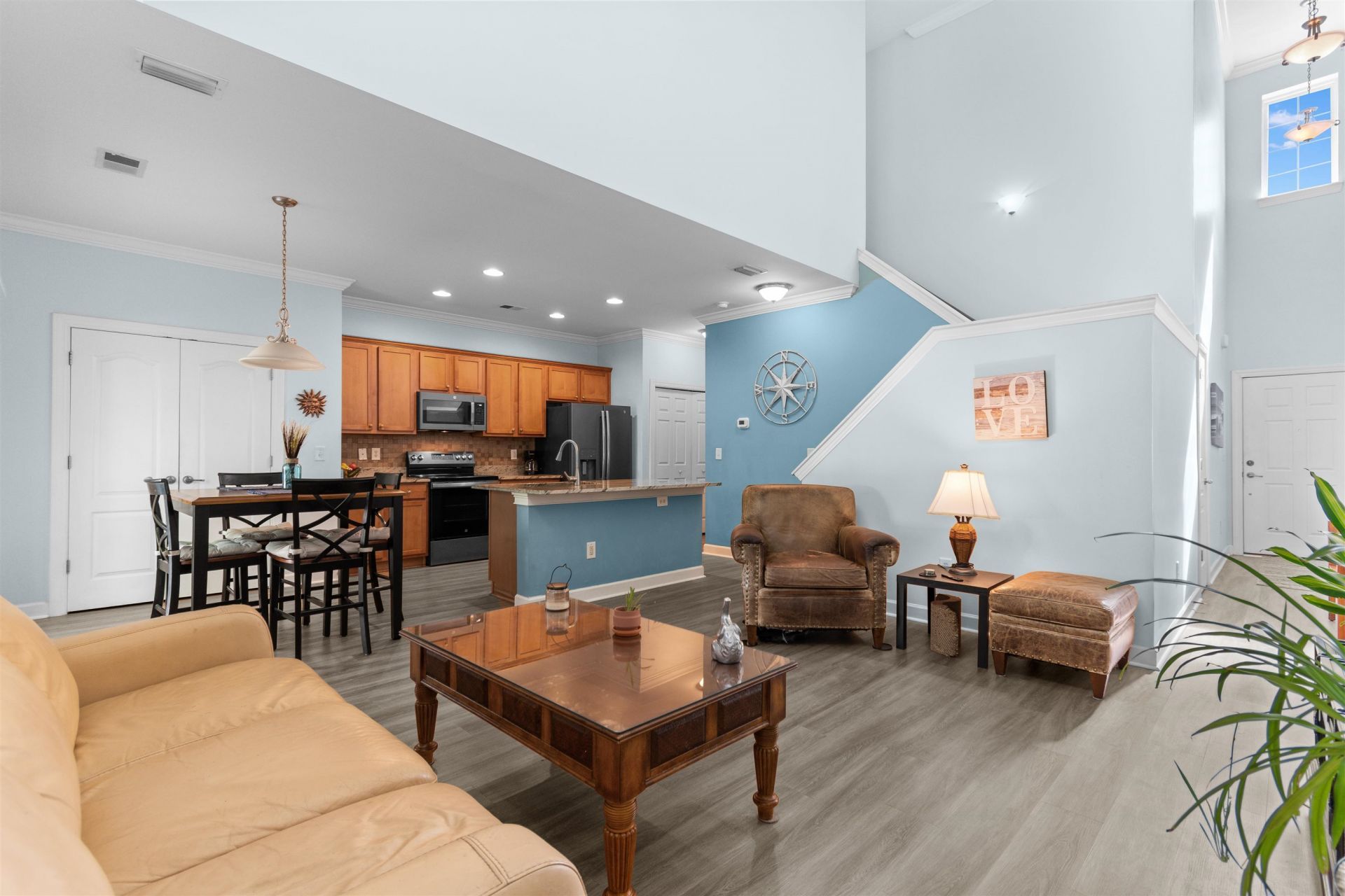 1030 Fairway Ln.  Photo 13