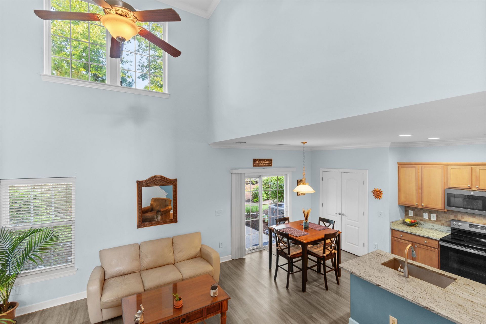 1030 Fairway Ln.  Photo 16