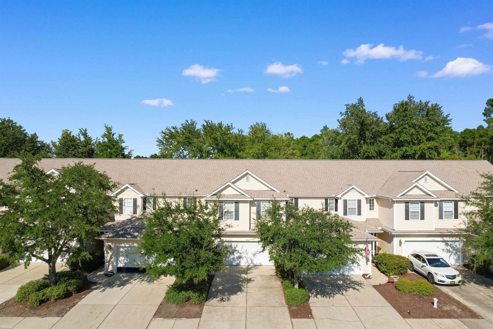 1030 Fairway Ln. Photo 5