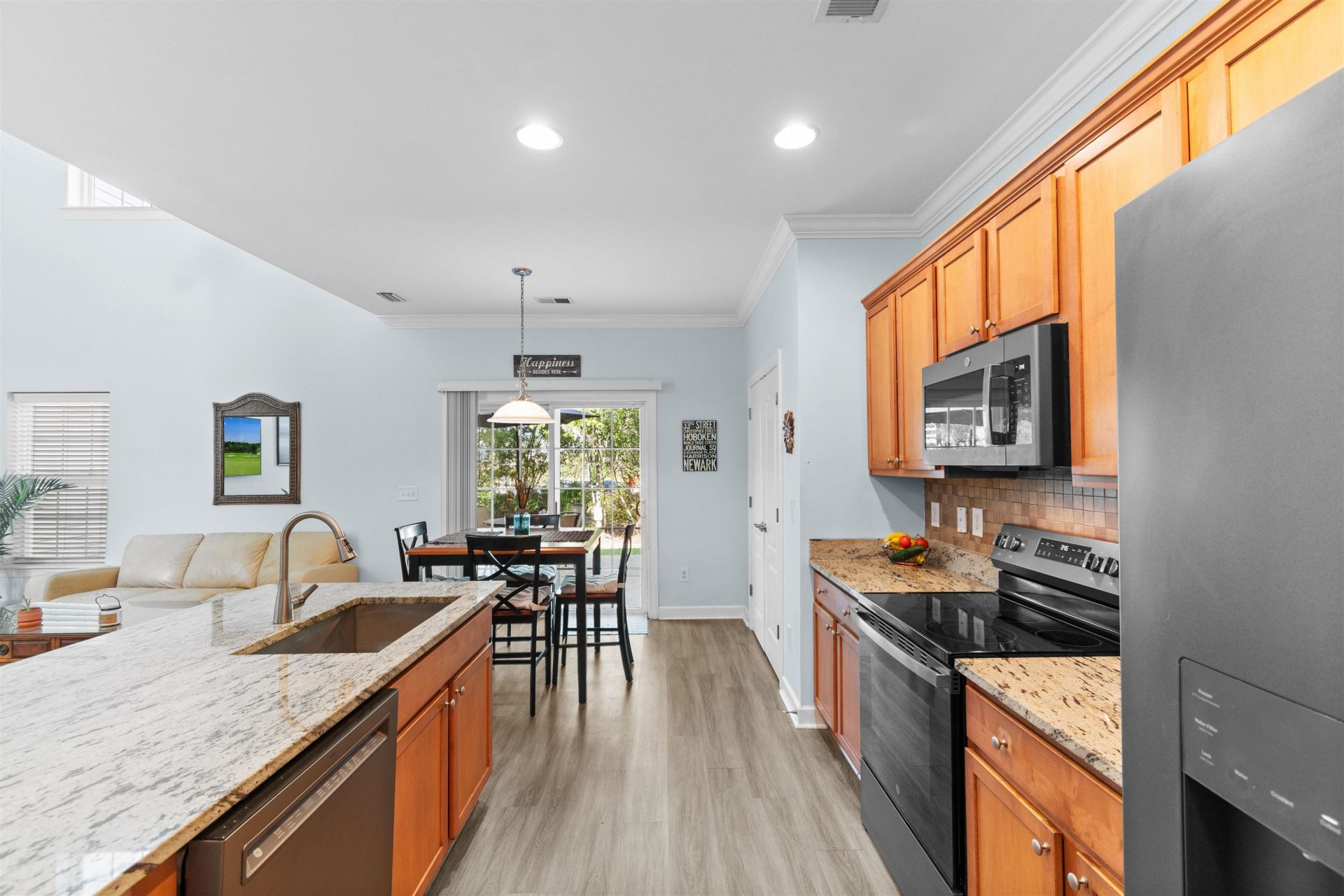1030 Fairway Ln.  Photo 8