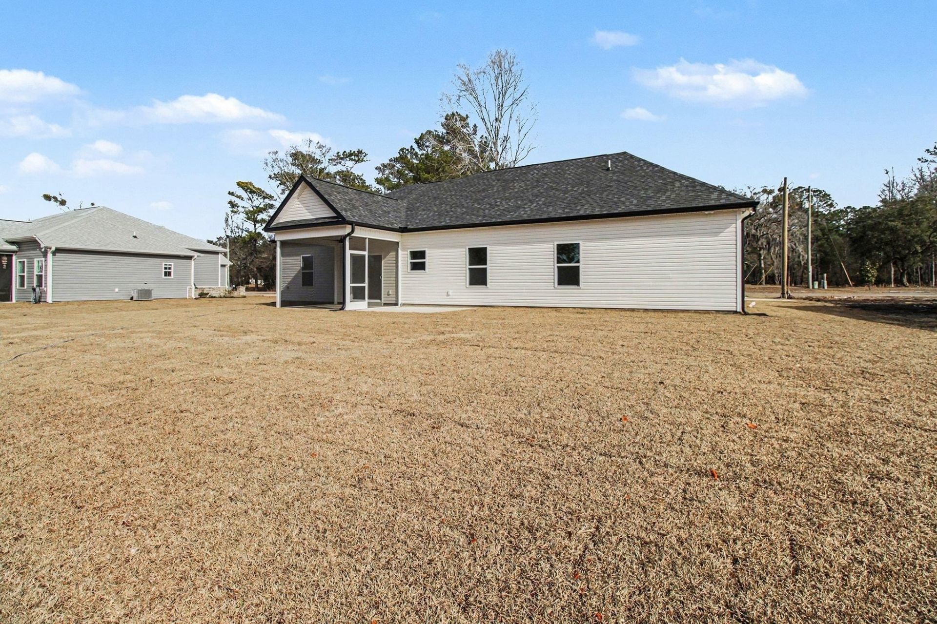 1088 Merritt Rd  Photo 4