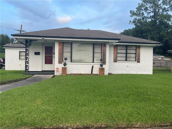 1000 MICHAEL Street , New Orleans, LA 70114
