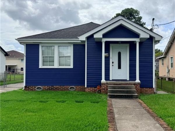 522 BELLANGER Street , Harvey, LA 70058