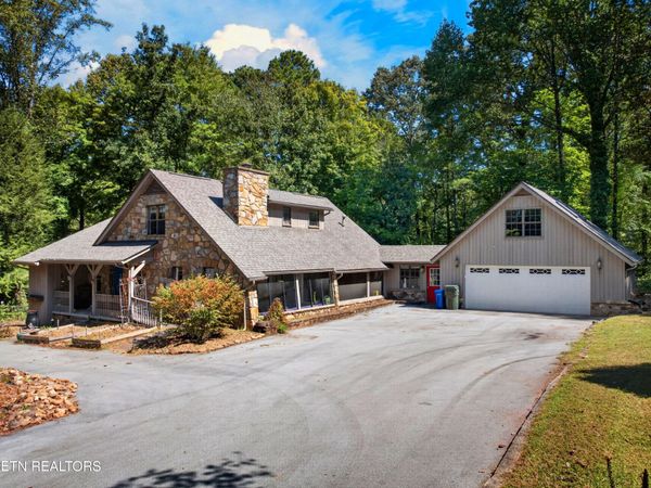 4434 Oakhurst Drive, Louisville, TN 37777