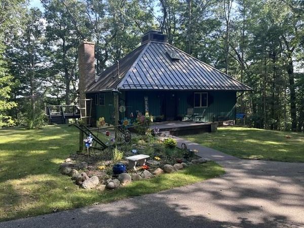 2235 Siuda Road, Manistee, MI 49660